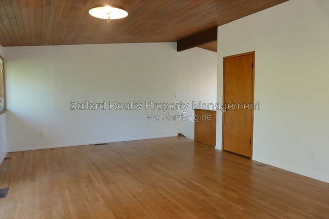 Photo - 1802 NW 89th St