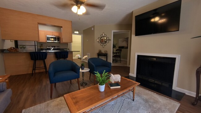 Photo - Fox Lake Apartment Homes