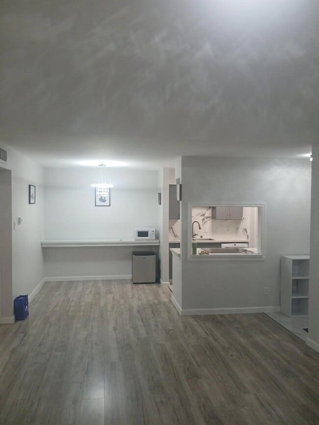 Building Photo - 12500 Sandpiper Dr Unit 66
