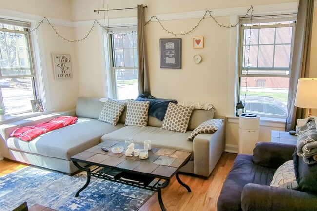 Photo - 5103 N Winchester Ave Apartments Unit 5103-3