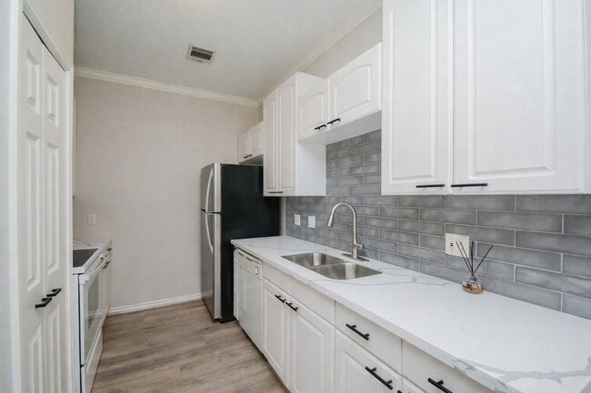 Photo - 2612 Crocker St Unidad B