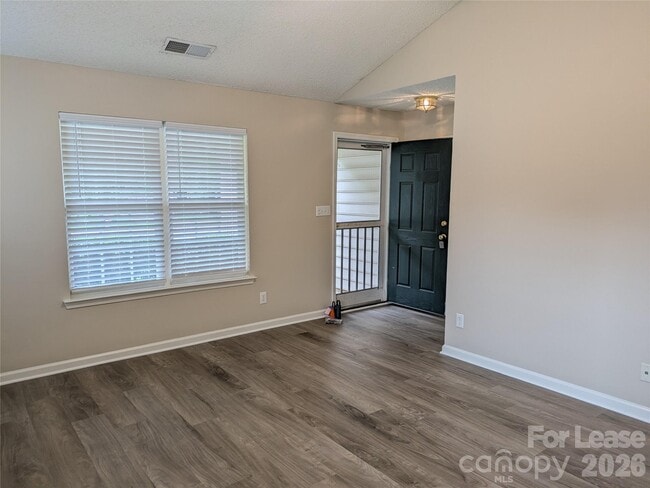 Photo - 2151 Wexford Way