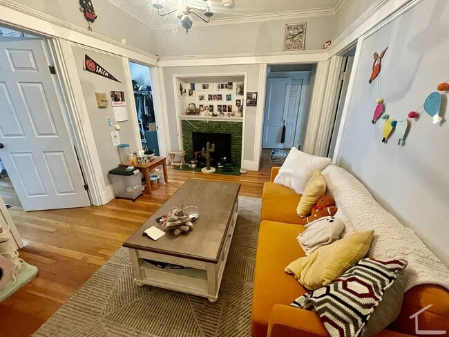 Awesome 3 bed 1 bath in Allston - Awesome 3 bed 1 bath in Allston