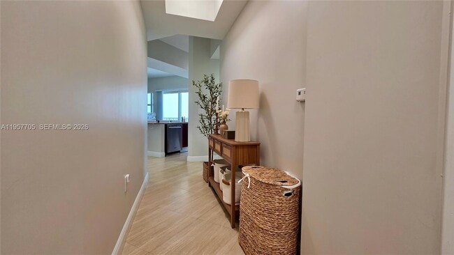 Photo - 20000 E Country Club Dr Unidad 402