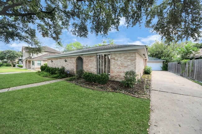 Photo - 14115 Wickersham Ln
