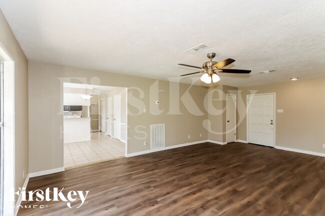 Photo - 25448 White Oak Ln