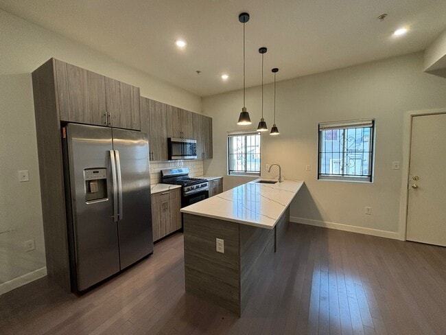 Photo - 2431 N Hancock St Unidad B