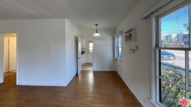 Photo - 1623 S Bundy Dr Unit 1623