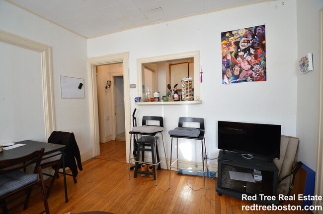 Photo - 100 St Mary's St Unit 8