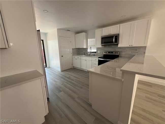 Building Photo - 27650-27652 Imperial Shores Blvd