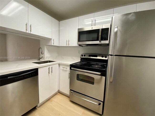 Photo - 9350 Fontainebleau Blvd Unit 609