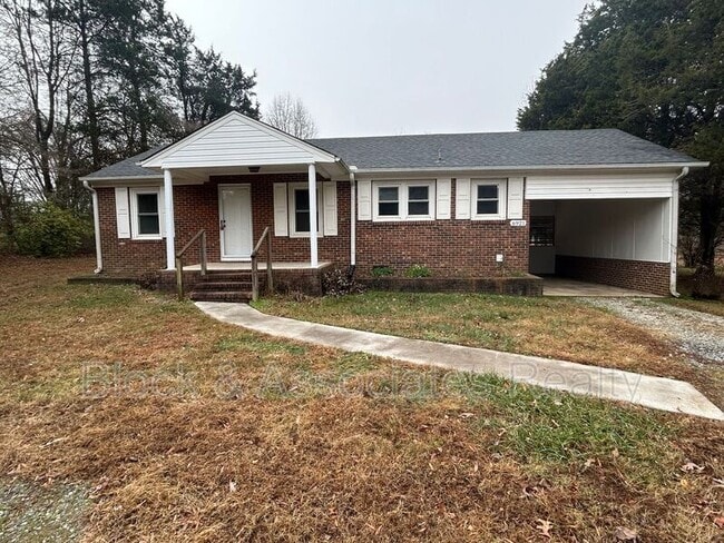 Photo - 6921 Spencer-Dixon Rd