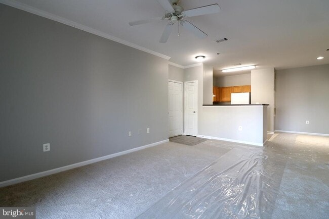 Photo - 5117 Travis Edward Way Unidad 5117E