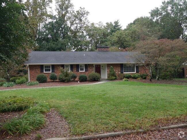 Building Photo - 2443 Greenwich Rd Rental