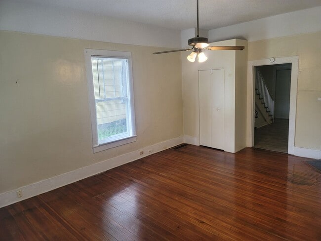 Photo - tryon221 Unidad 223
