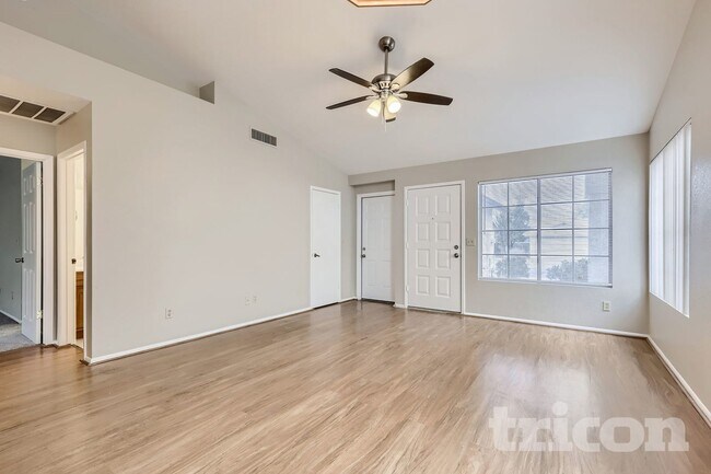 Photo - 1705 E Carter Rd