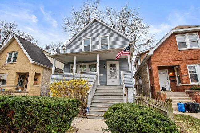 Building Photo - 1116 Darrow Ave