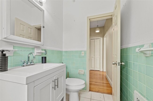 Photo - 301 86th St Unit 101