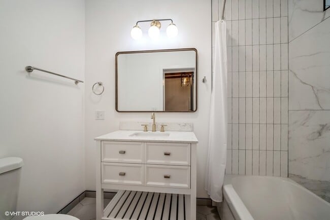 Photo - 908 N California Ave