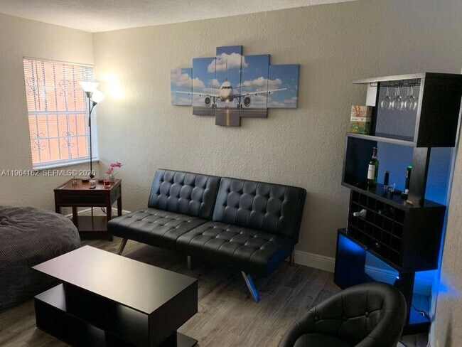 Photo - 3737 NW 20th St