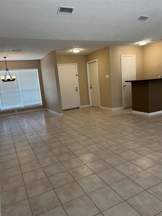 Photo - 8415 Blacksmith Dr