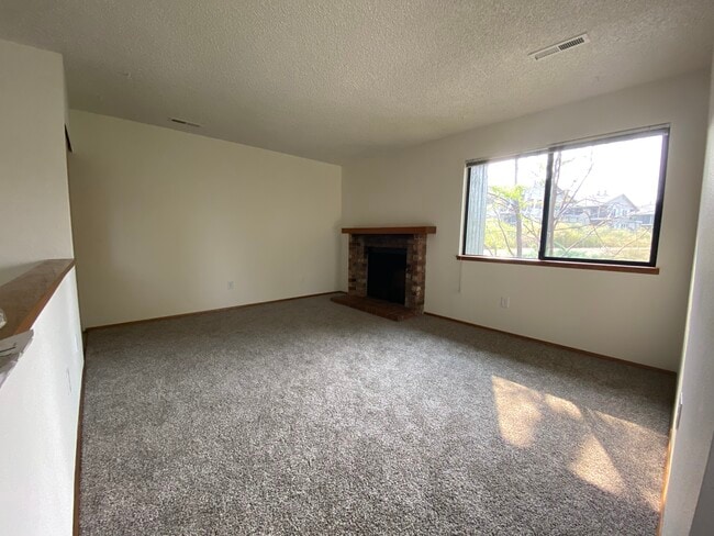 Photo - 512 11th St NE Unit #2