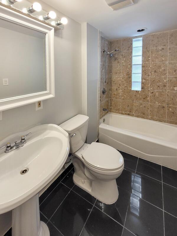 Photo - 2 Mark St Unit 3