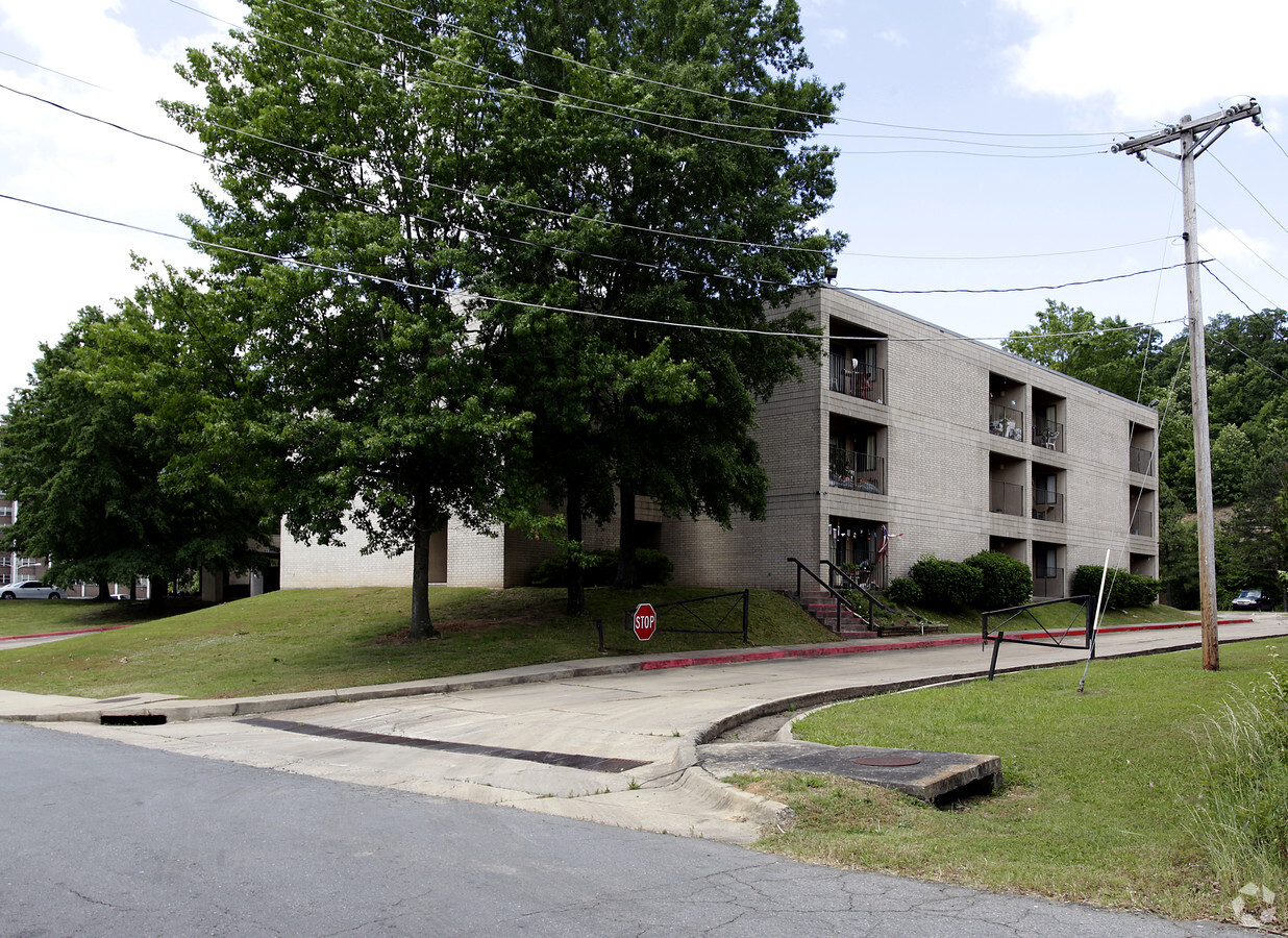 Photo - Cedar Garden Apartments