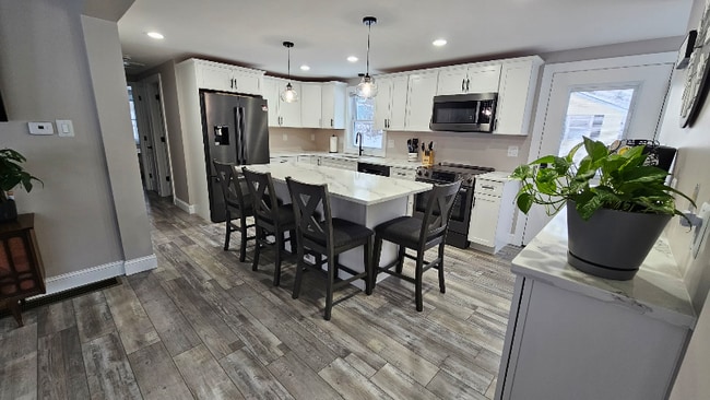 Building Photo - 17 Powderhouse Rd