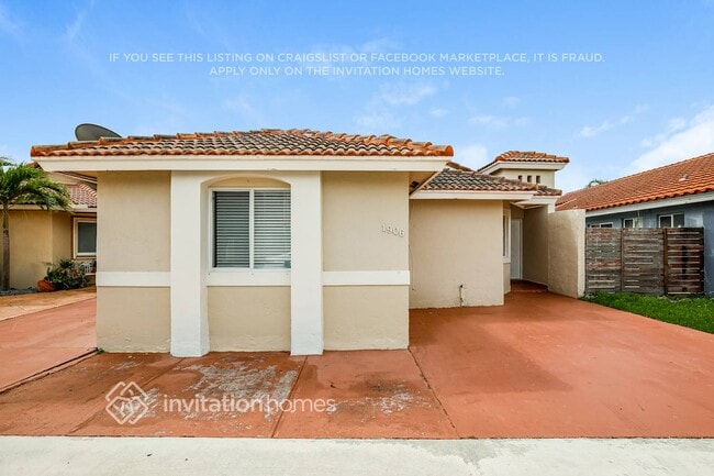 Building Photo - 1906 SW 123rd Ave