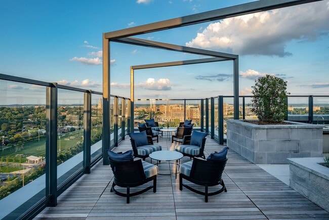 Rooftop Lounge
