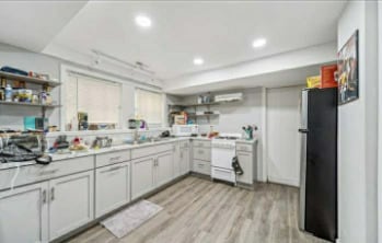 Photo - 7038 S Woodlawn Ave