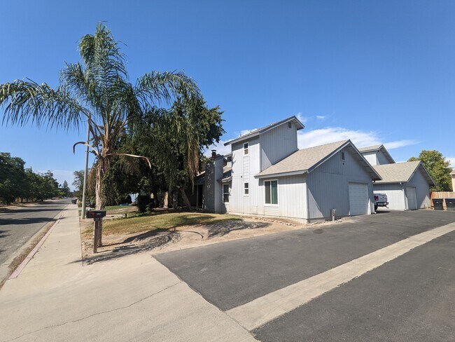 Photo - 1118 S Edison St