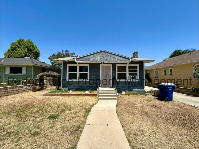 Charming 2 Bed/1 Bath N Bakersfield Home w... - Charming 2 Bed/1 Bath N Bakersfield Home w...