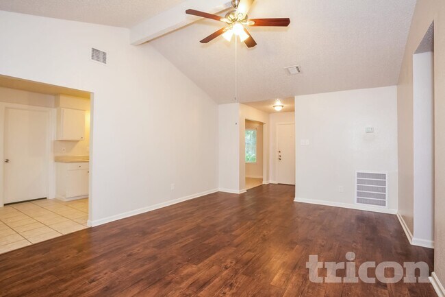 Photo - 22510 Leedstown Ln