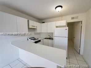 Building Photo - 9760 SW 184th St Unit 17B