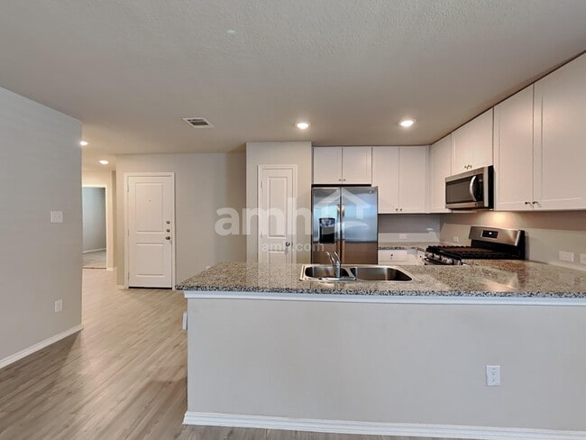 Photo - 502 Summersweet Rd