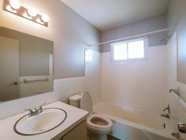 Photo - 4420 S 25th St Unit 6