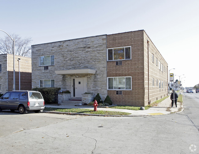 Building Photo - 2232 S. 96th St. Rental