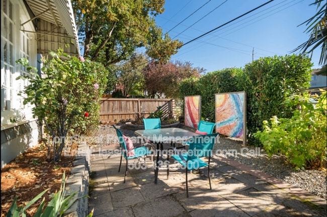 Photo - 4115 SE Gladstone St