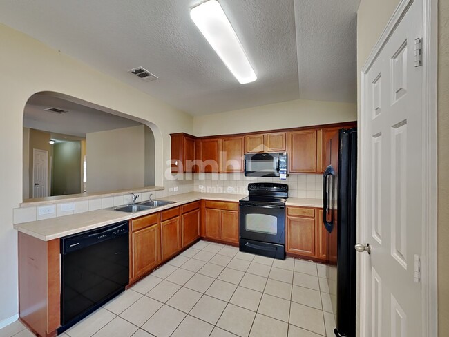 Photo - 631 Tom Kemp Dr