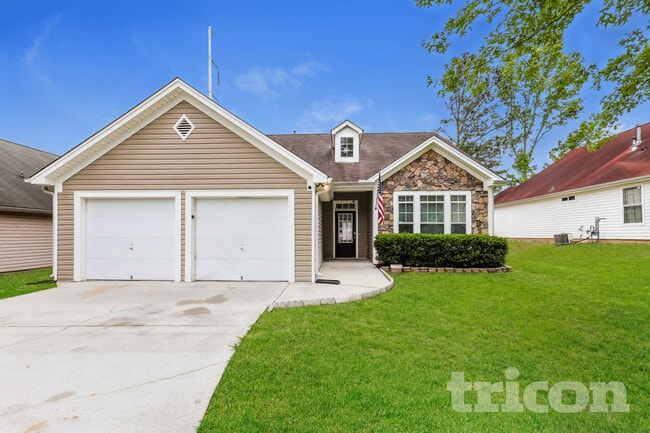 Building Photo - 68 Camden Way