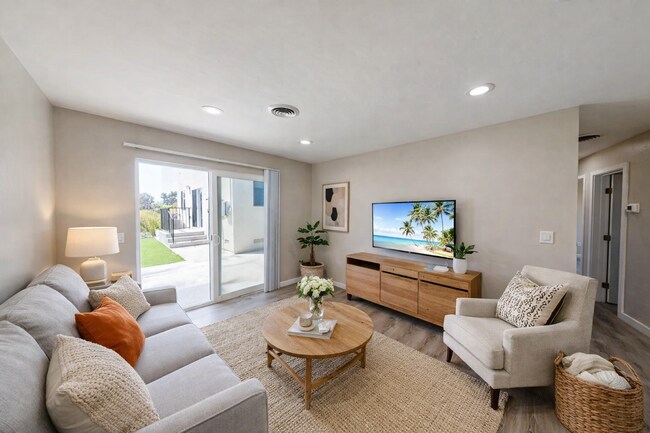 Photo - 4Bed/2 Bath on Tipton!