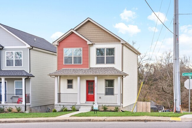 700 Crossland Ave