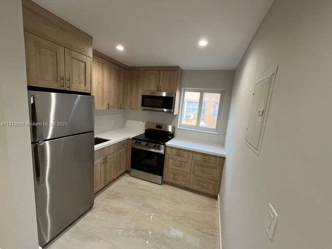 Photo - 1844 NW 19th St Unit 5