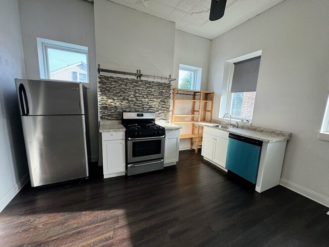 Photo - 200 Camfield St Unit Apt #1