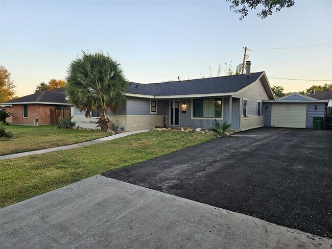 Photo - 6446 Brookside Dr