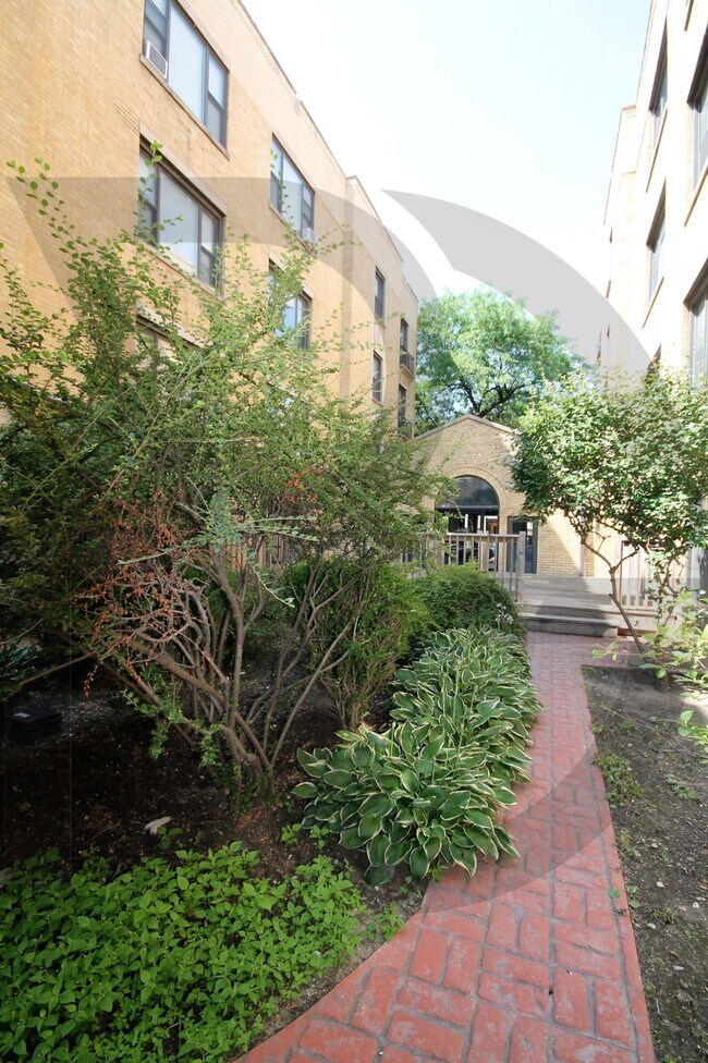 Photo - 4612 N Wolcott Ave Unit 2N