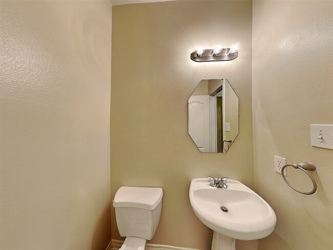 Photo - 38011 W Sulphur Creek Dr