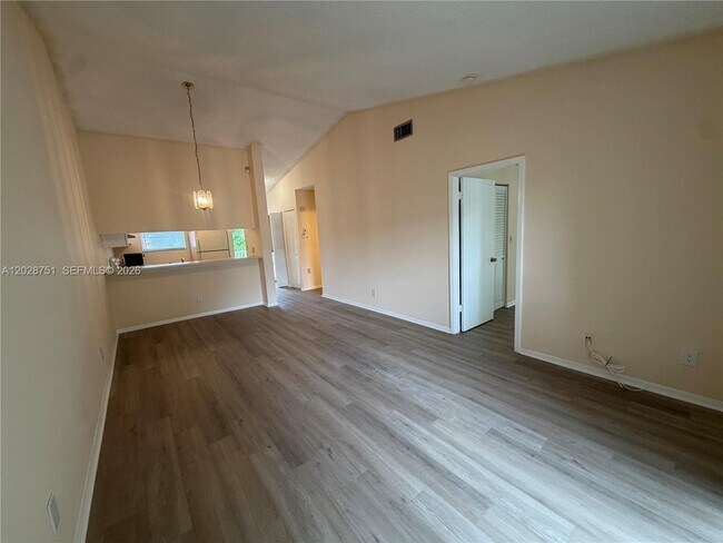 Photo - 4243 NW 114th Terrace Unit 4243